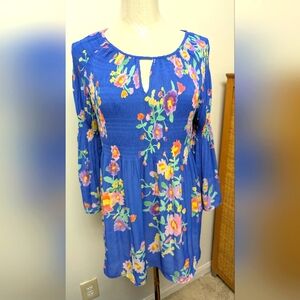 Spense Floral Blue Tunic Top with Multicolor Flowers Size small